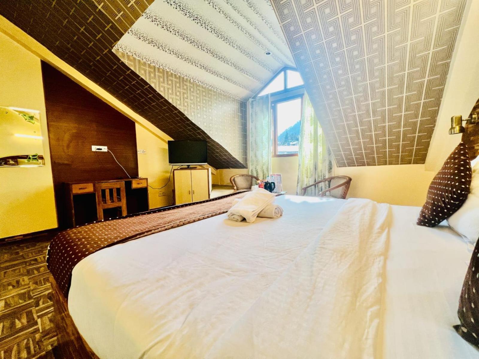 Hotel Kalinga Grand - Luxury Comfort !! Travellers Delight !! Budget Friendly !! Prime Location !! Guest Favourite Manali  Ngoại thất bức ảnh