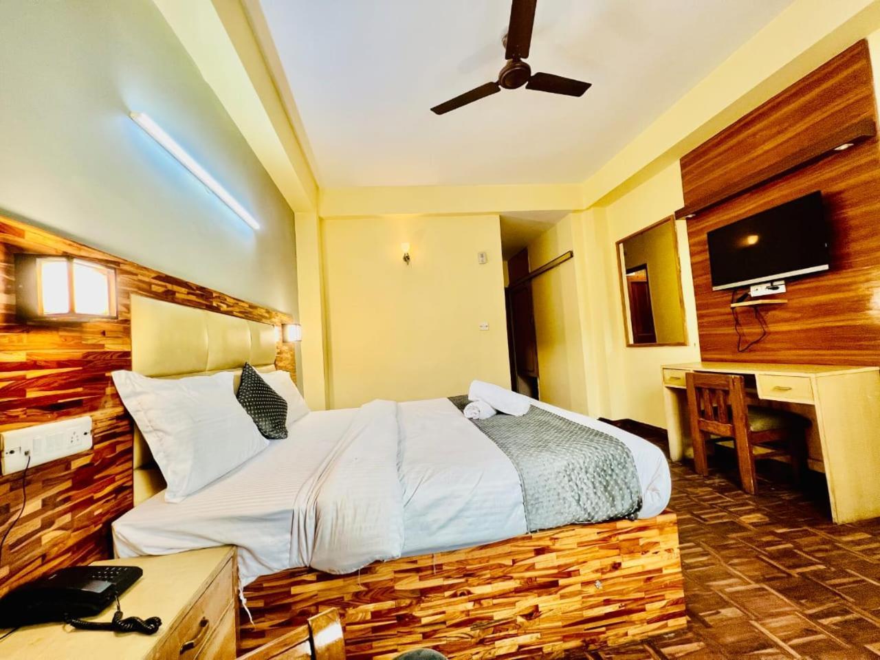 Hotel Kalinga Grand - Luxury Comfort !! Travellers Delight !! Budget Friendly !! Prime Location !! Guest Favourite Manali  Ngoại thất bức ảnh