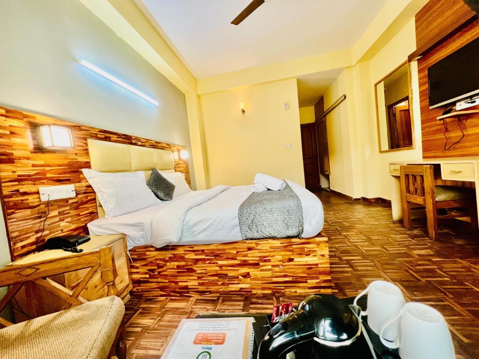 Hotel Kalinga Grand - Luxury Comfort !! Travellers Delight !! Budget Friendly !! Prime Location !! Guest Favourite Manali  Ngoại thất bức ảnh